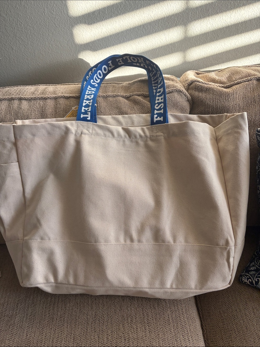 Whole Foods Market x Fishwife Limited Edition Reusable Bag (Large) - Picture 2 of 7